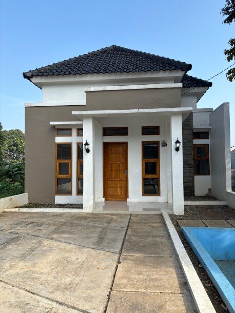 Rumah SHM Strategis! Dekat Kampus & Summarecon Mall Bandung-1